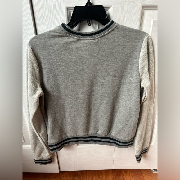 Peanuts Snoopy Gray Long Sleeve Sweater - size small S - Picture 6 of 8